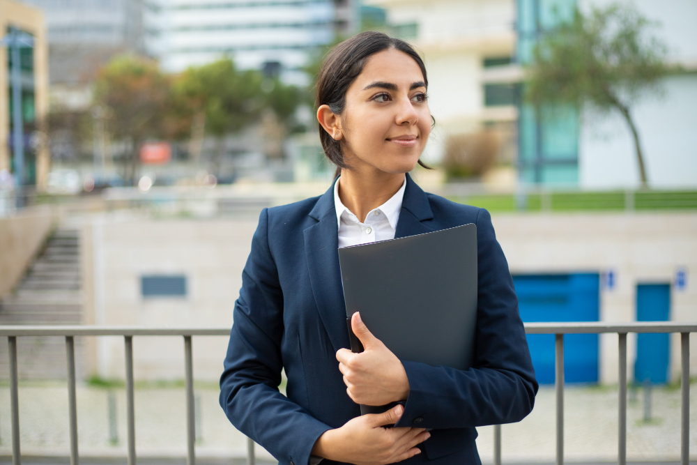 Balancing Career and Family: A Modern Woman’s Guide